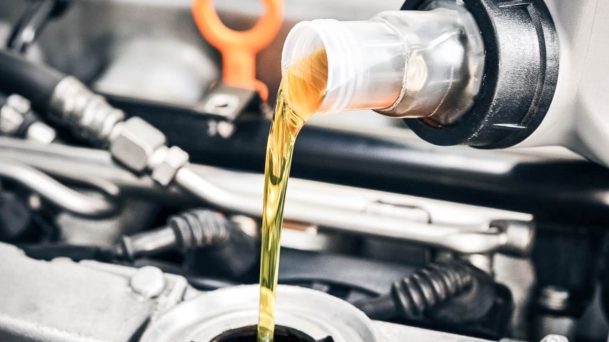 Veteránautó tulajdonosok, figyeljetek a motorolajra