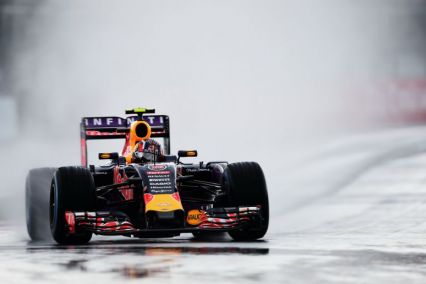 Forma 1 és az olajégetés – tudod, mi a kapcsolat?